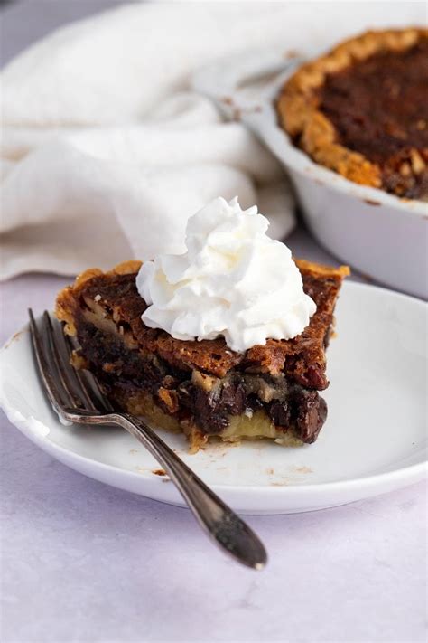 Kentucky Derby Pie (Authentic Recipe) - Insanely Good