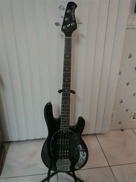 Does this Musicman bass look legit? | TalkBass.com