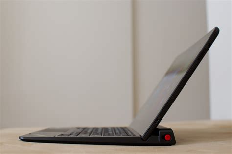 Lenovo ThinkPad Helix Review Photo Gallery - TechSpot