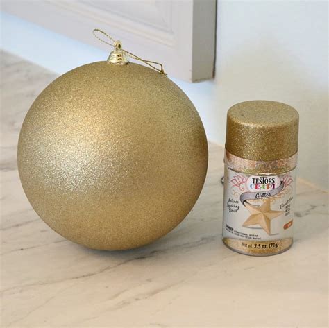 Quick Tricks: Christmas Decor Paint Projects