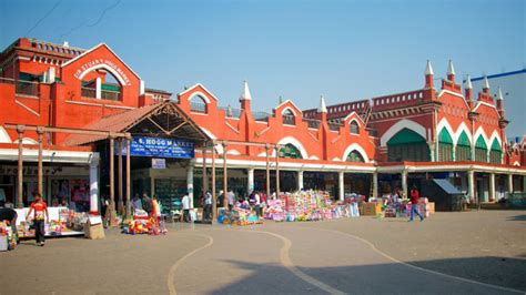 8 Best Places to Visit for Bengali Food in Kolkata - Food Outlets and Streets, Tourist Attractions