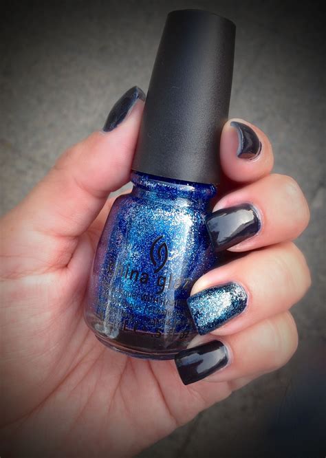 Dark Blue Nails | Dark blue nails, Chic style inspiration, Blue nails