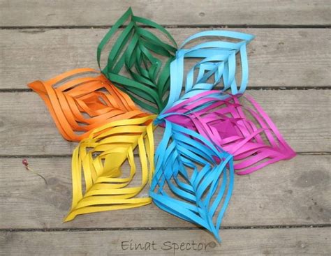 11 best images about sukkah decorations on Pinterest | Paper heart ...