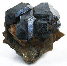 Uraninite - Wikipedia