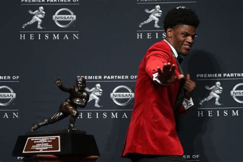 Lamar Jackson Reveals Who Has His Heisman Trophy Vote - The Spun: What ...