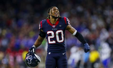 Texans' Justin Reid out of sling following shoulder surgery ...