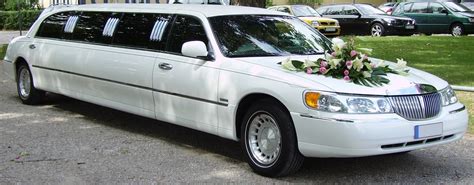 For the Perfect Wedding Limousine Dubai - Limo Dubai