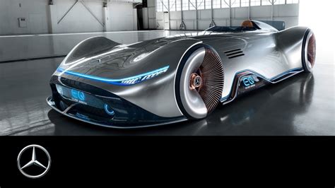 Mercedes-Benz Vision EQ Silver Arrow: Show car world premiere