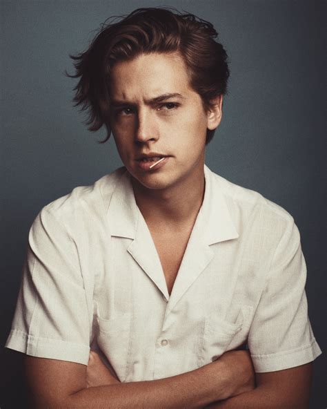 a-guide-to-cool-cole-sprouse-folkr-17 - Folkr | Mode, lifestyle, art, photo & musique