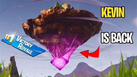 LANDING on FLOATING ISLAND in Fortnite and WINNING! (kevin is back!) - YouTube