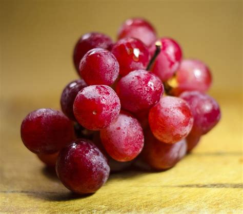 Health Benefits of Grapes, Nutrition Facts, Versatile Uses