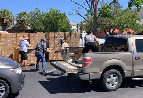 El Paso churches deliver 320 tons of food to families