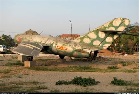 Shenyang J-5 - Vietnam - Air Force | Aviation Photo #1177920 | Airliners.net