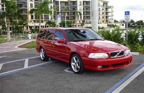 Volvo V70 T5: Photos, Reviews, News, Specs, Buy car