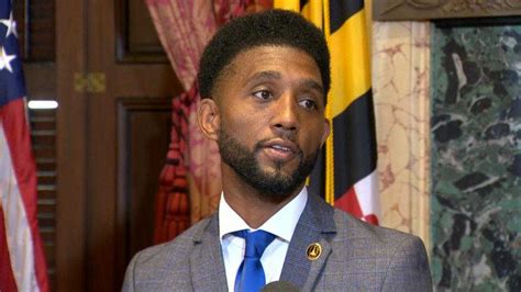 Baltimore's mayor announces he's becoming a father