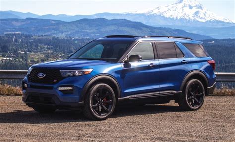 2021 Ford Explorer ST Removes Roof Rails From Standard Features List