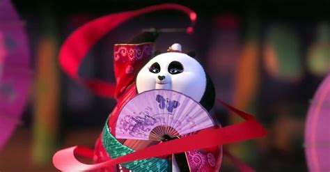 Po Can't Look Away From Mei Mei in New 'Kung Fu Panda 3' Clip