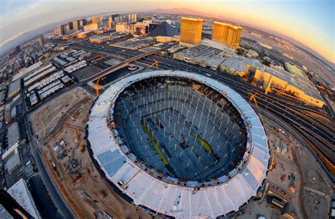 Raiders Line Up Country Music Star Garth Brooks To Play Allegiant ...