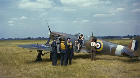 Dogfight over buried WWII Spitfires in Burma | Fox News