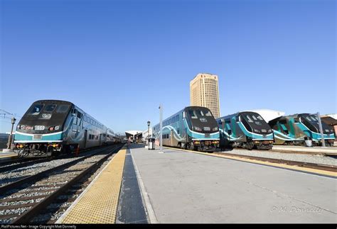 SCAX 656 Metrolink cab car at Los Angeles, California by Matt Donnelly ...