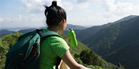 Best Insulated Water Bottles for Hiking of 2024 - Outdoor Shell