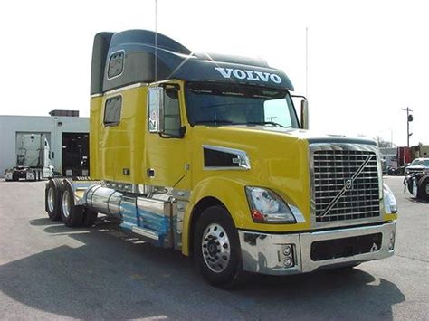 Volvo VT-880. | Volvo trucks, Volvo, Big rig trucks