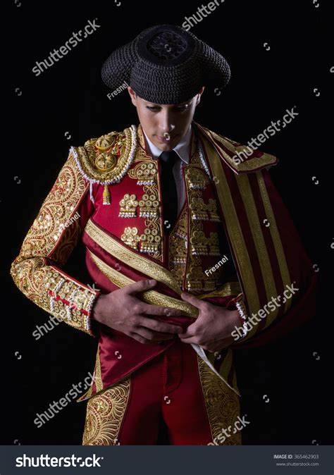 Young Bullfighter Dressed Traditional Costume Fight Foto Stok 365462903 ...