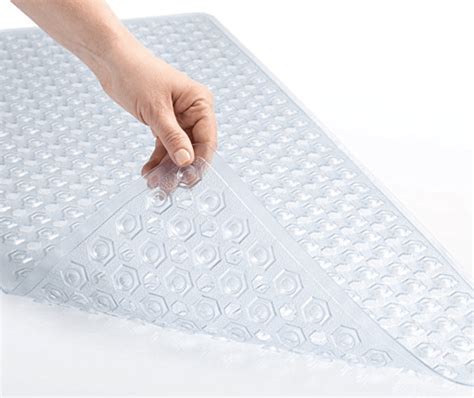 Non Slip Bath Mat For Elderly: Safe And Secure - Senior Living Help