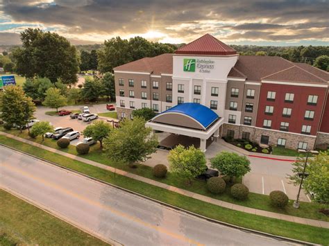 Hotel Specials for Holiday Inn Express & Suites Springfield-Medical District | Springfield Hotel ...