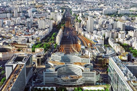 Montparnasse in Paris - A Prominent Neighbourhood Loved by Europe's ...