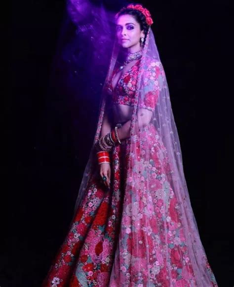 NRI Bride Wore Deepika Padukone's 'Dil Guldasta' Reception Lehenga At Her Wedding, Looked Heavenly