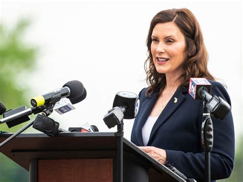 ‘I am human’: Gretchen Whitmer apologises after photo shows her ...