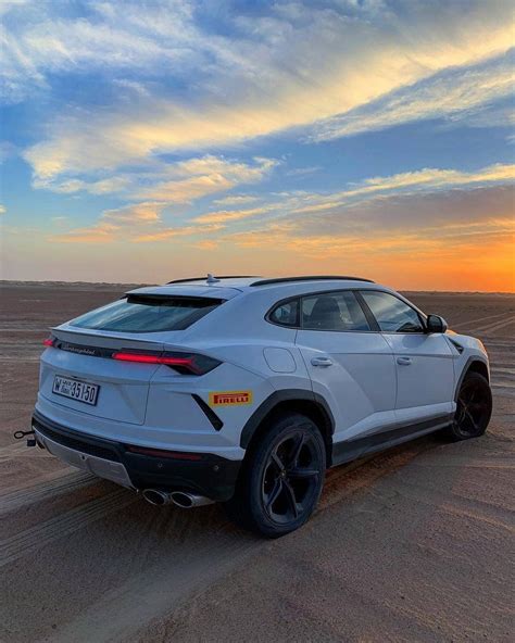 Lamborghini Urus Turns Arabian Desert Into Its Own Playground | Carscoops