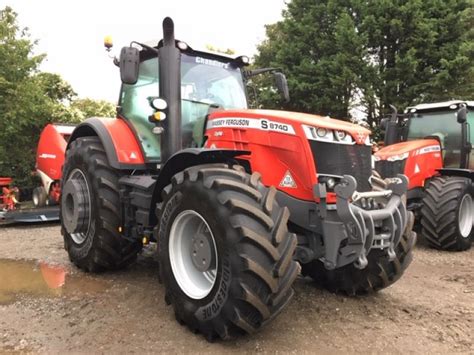 Massey Ferguson 8740 S Exclusive | AgriBuy