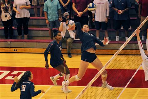 WSU volleyball goes west for Apple Cup match – The Daily Evergreen