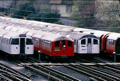 London underground train, London underground tube, Underground tube