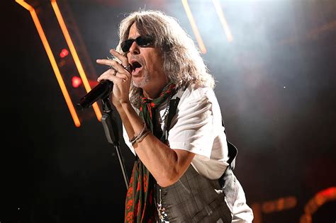 Foreigner's Kelly Hansen Balks at Band's Rock Hall Exclusion