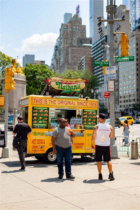 15 Flavorsome New York City Street Food Options (From a Local)