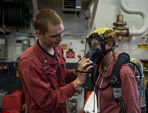 USS MAKIN ISLAND DEPLOYMENT - PICRYL - Public Domain Media Search Engine Public Domain Search