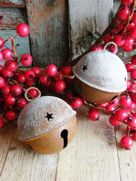 20+ Jingle Bells Decorating Ideas – The Urban Decor