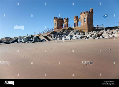 Holderness coast beach hi-res stock photography and images - Alamy