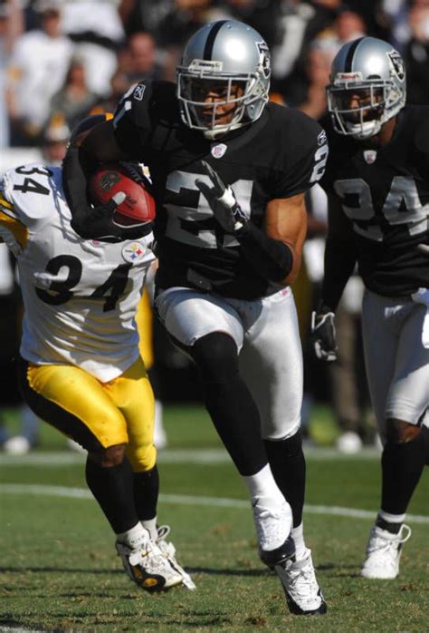 Nnamdi Asomugha CB | Oakland raiders football, Raiders players, Raiders football