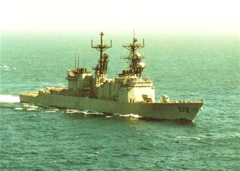 USS Stump (DD-978) operating in the Persian Gulf, 1988. | Us navy ships, Destroyer ship, Navy ships