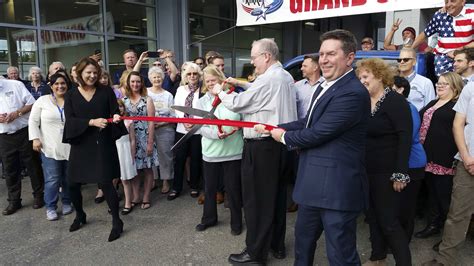 Business community, city leaders celebrate Ford of Kirkland grand ...