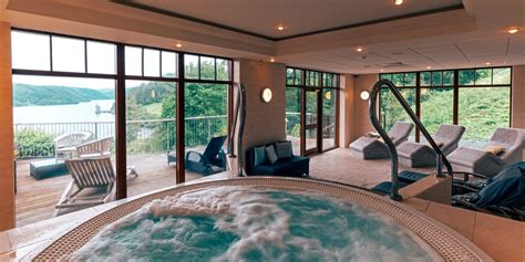 Relaxing Luxury Hotels | Romantic Getaways UK | Lake Vyrnwy Hotel