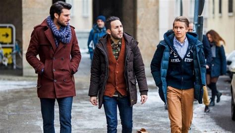 Best Mens Parka: Expert’s Buying Advice and Top Picks Reviews