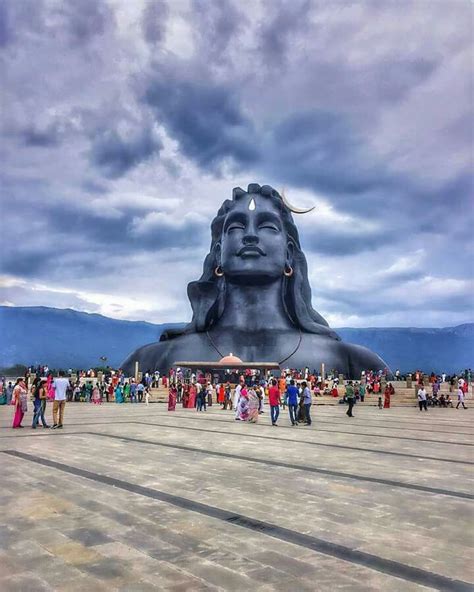 Pin by Monica Sabatte on Shivoham | Shiva statue, Shiva, Temple india