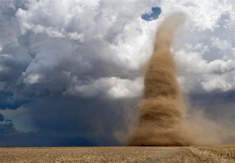 A close-range view of a landspout tornado in western Kansas, 2008 [5100 ...