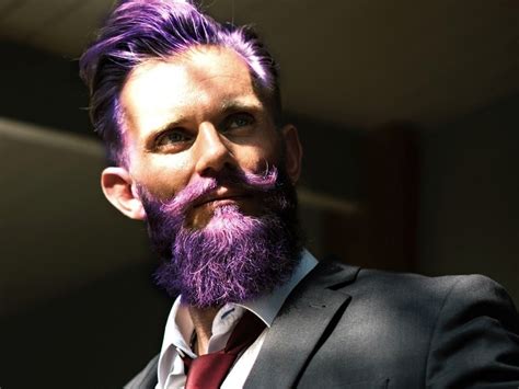 Beard Coloring Guide: How to Dye & Top 5 Beard Dyes