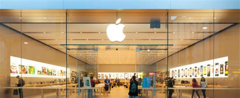 What the Apple Store Video Wall Can Teach us About In-store Design Display